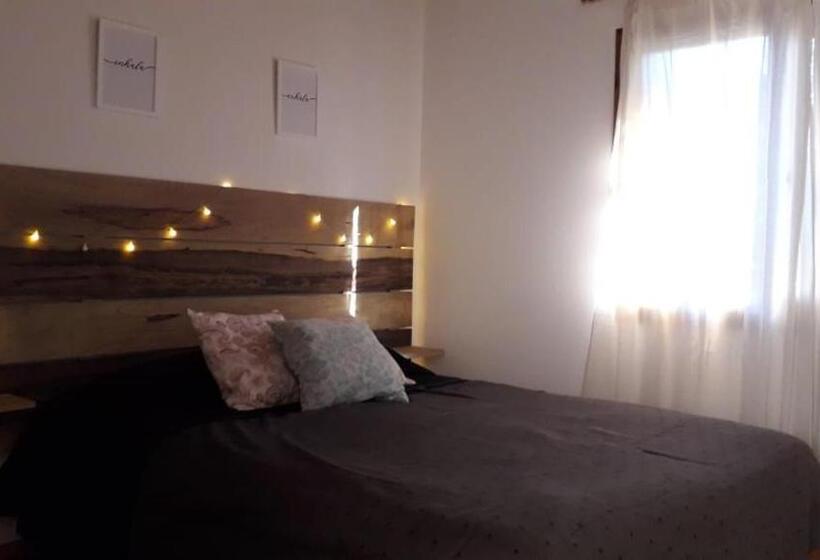 تختخواب و صبحانه Cabañas Las Moras