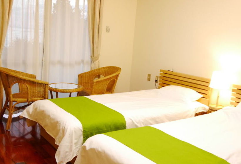 مبيت وإفطار Iyashi No Resort Nakijin