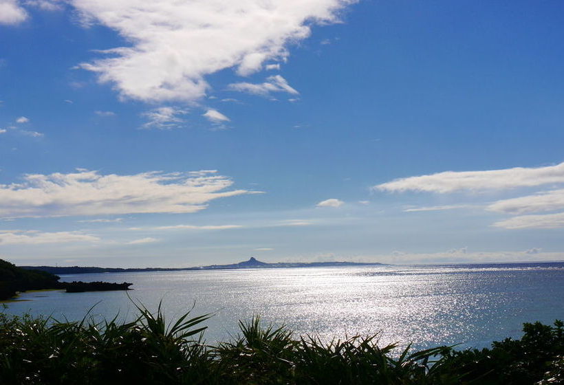 مبيت وإفطار Iyashi No Resort Nakijin