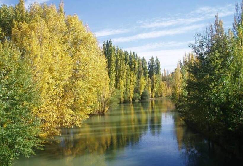 مبيت وإفطار La Casona Del Rio