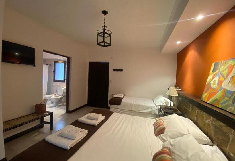 تختخواب و صبحانه Las Chirimoyas