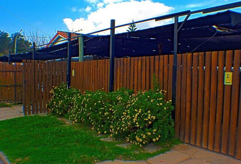 Bernie S Bed & Breakfast , A 3 Kilometros Del Aerop Ezeiza, Van ,in Out, Free Ezeiza Airport