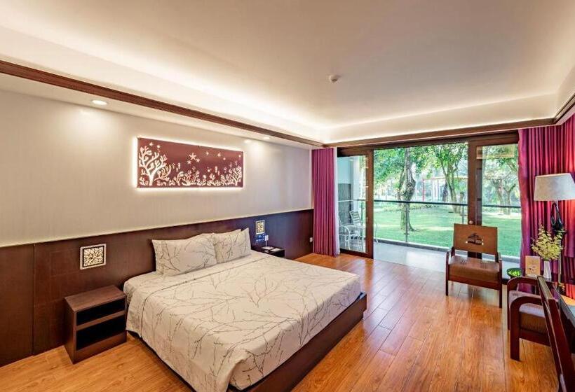 Carmelina Beach Resort Ho Tram