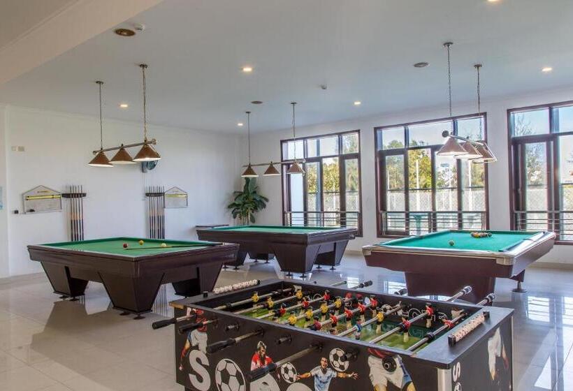 Carmelina Beach Resort Ho Tram