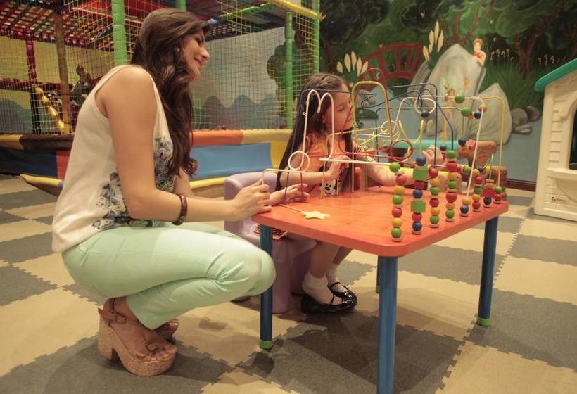 Epic Hotel Villa Mercedes