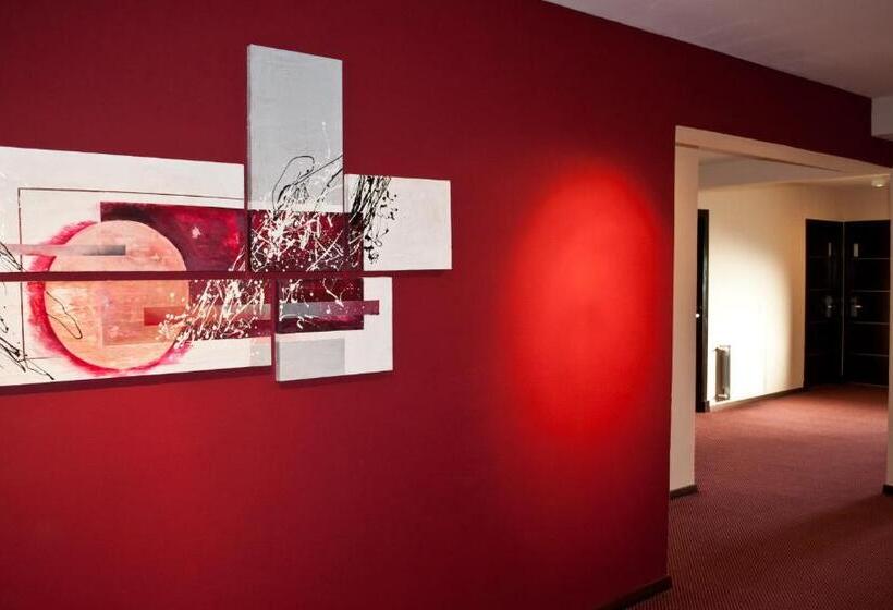 هتل Aires De Tandil