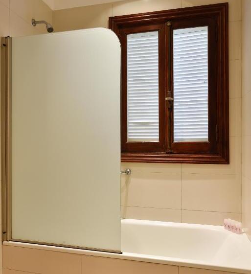 فندق Altos De Guemes