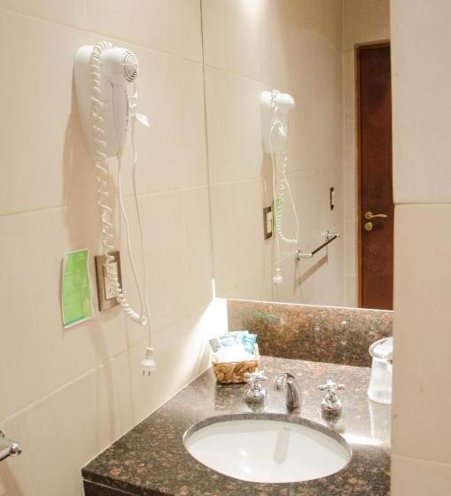 فندق Altos De Guemes