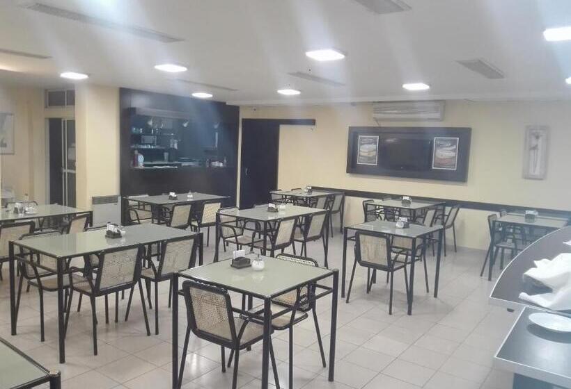 Отель Americano Pergamino