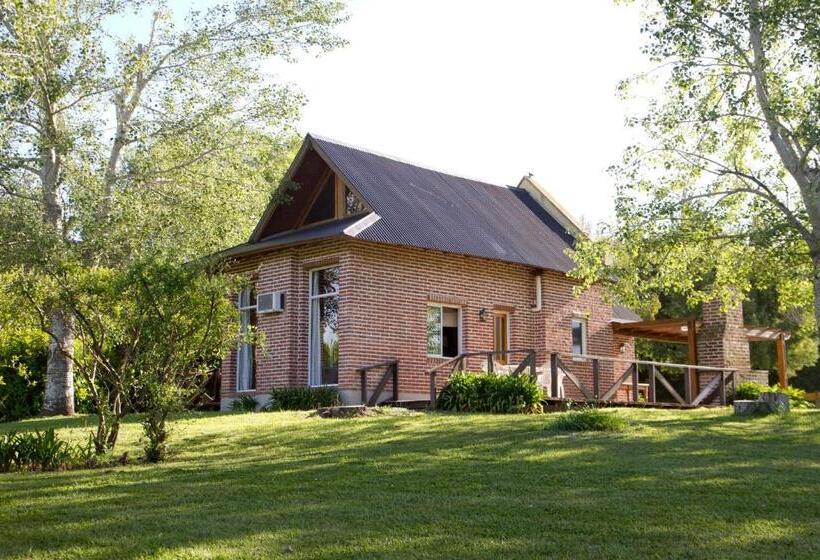 בית מלון כפרי Brisas Serranas