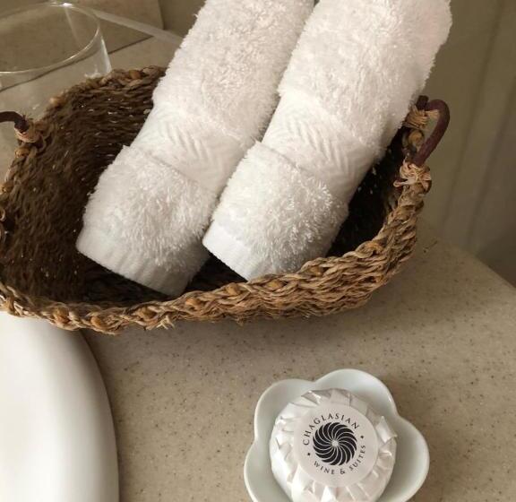 فندق Chaglasian Wine & Suites