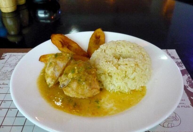 فندق De Alborada