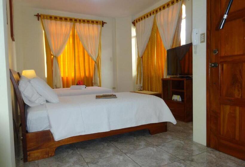 هتل Del Sol Galapagos