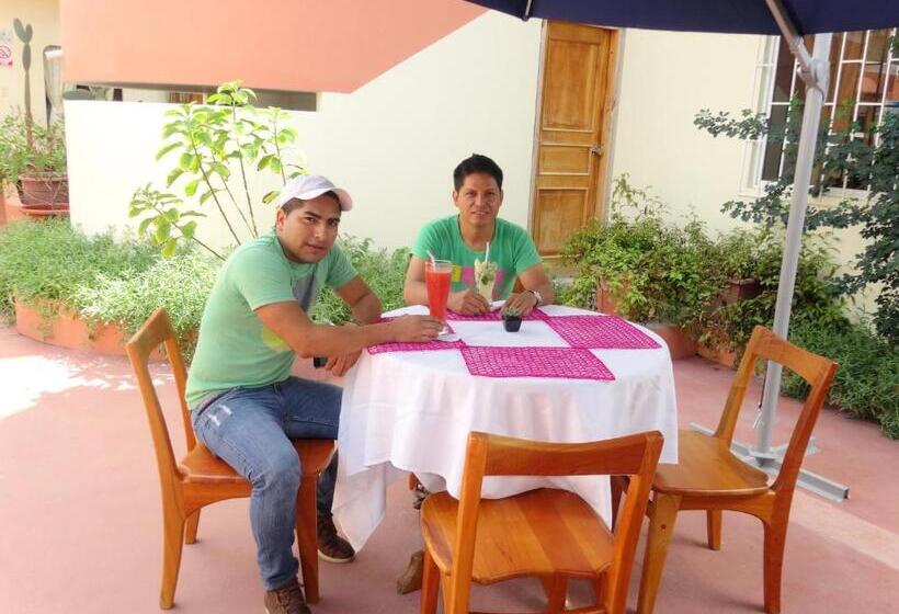 هتل Del Sol Galapagos