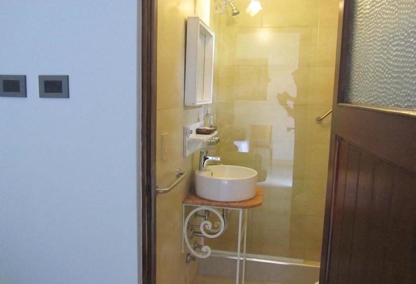 ホテル Eze Inn Boutique