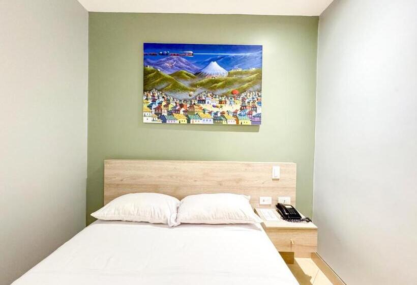 בית מלון כפרי Gh Sander