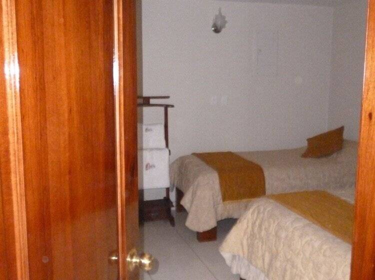 Hotel Hostal Fevilamir