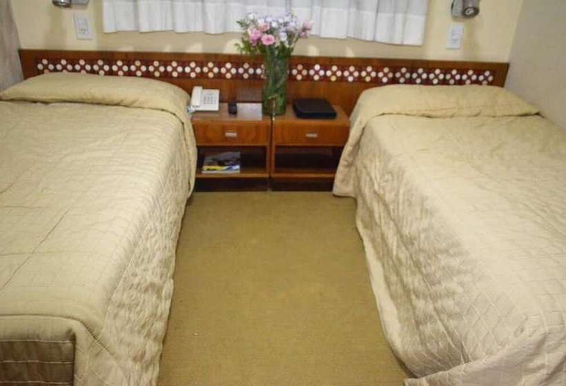 호텔 Hostal Santa Fe De La Veracruz