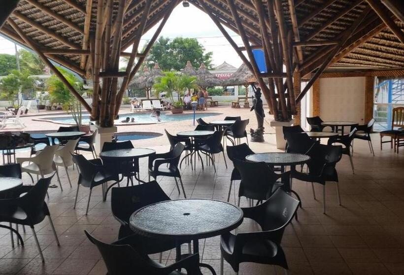 فندق Juan Sebastián