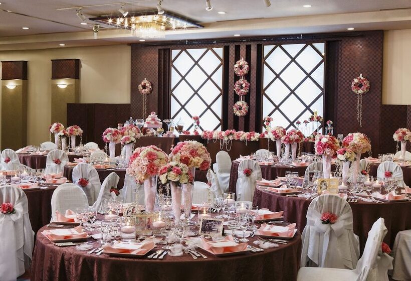 בית מלון כפרי Kushiro Century Castle