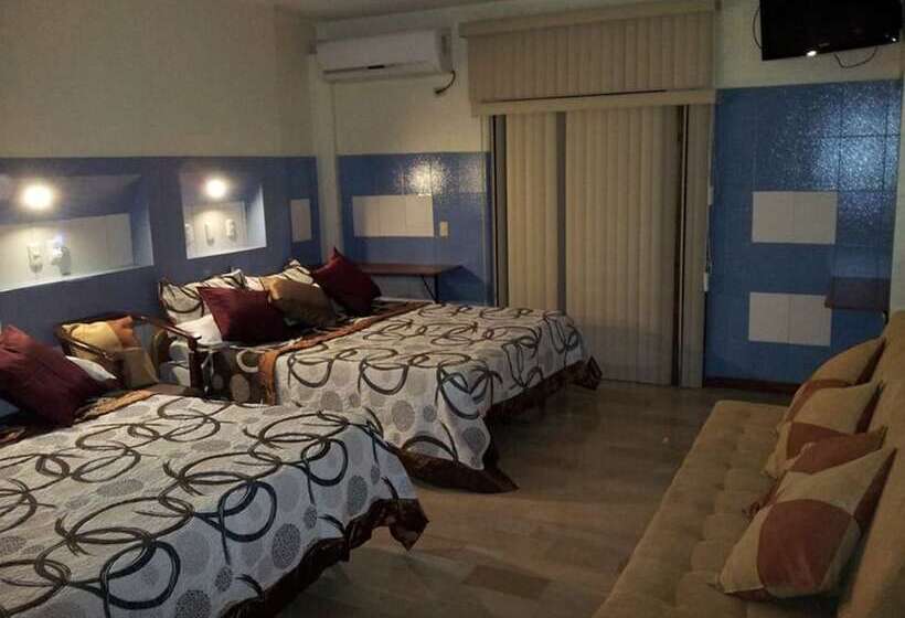 هتل Livingston Inn