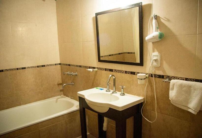 Отель Morada Suites