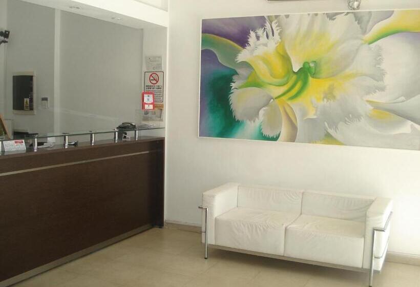 Отель Morada Suites