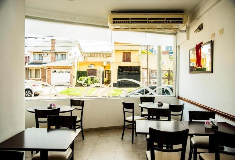 Отель Morada Suites