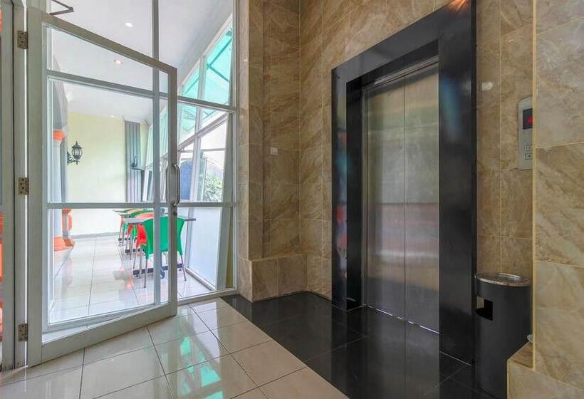 فندق Permata Hijau