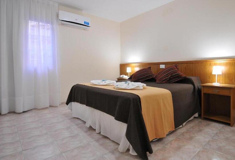 ホテル Pinar Del Lago