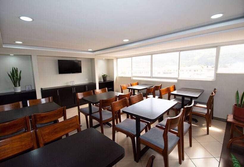 호텔 Plaza Victoria