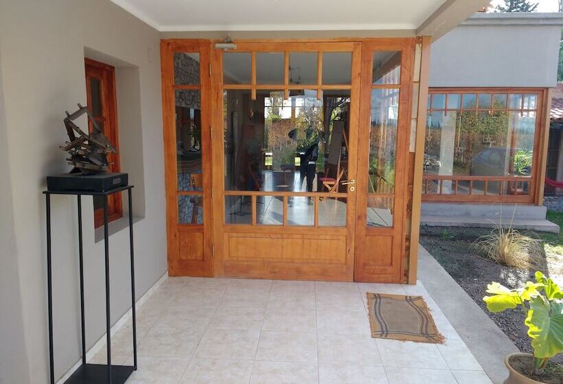 Отель Posada Cavieres Wine Farm