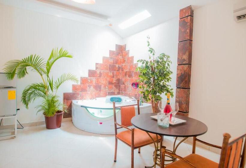 Отель Presidente Beach Salinas