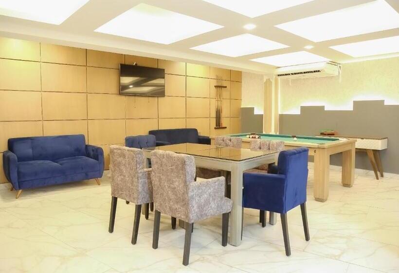 فندق Presidente Internacional