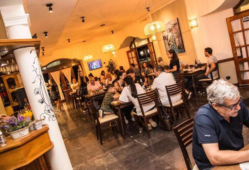 فندق Santa Catalina