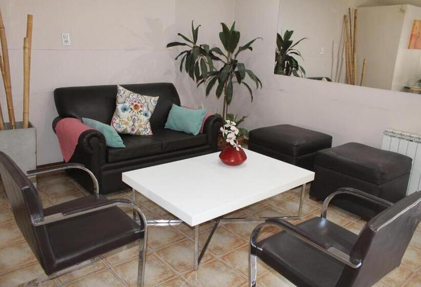 בית מלון כפרי Sienna