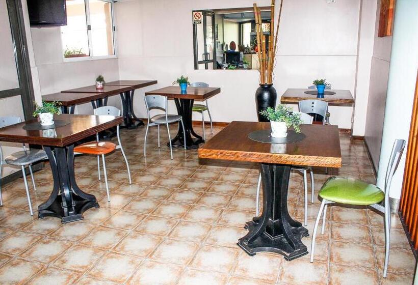 בית מלון כפרי Sienna