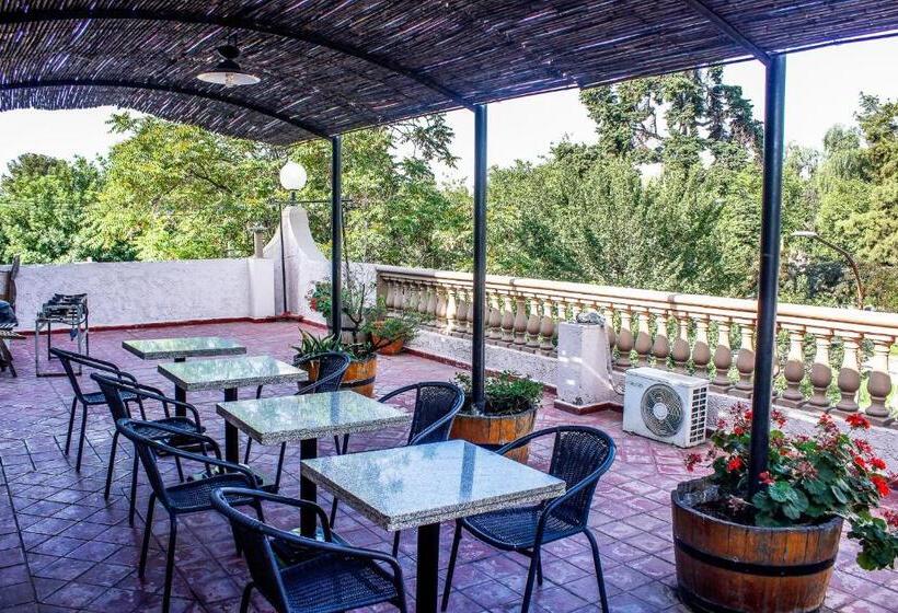 בית מלון כפרי Sienna