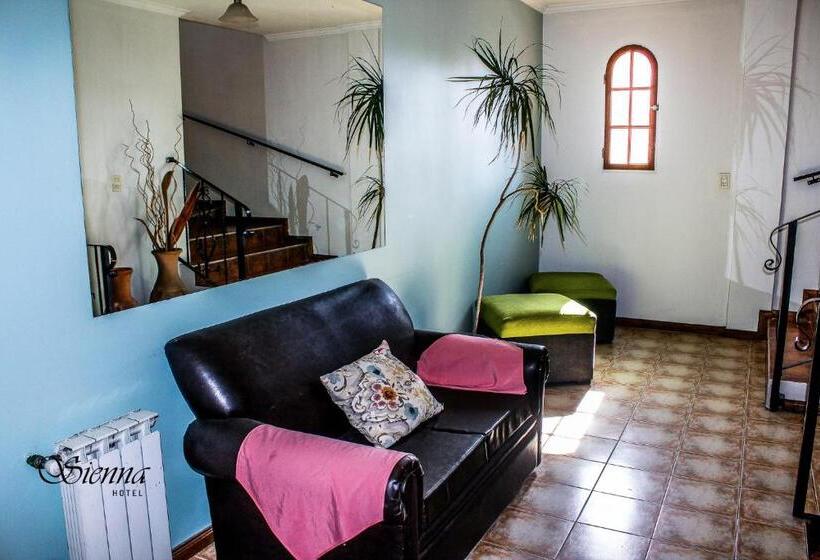 בית מלון כפרי Sienna