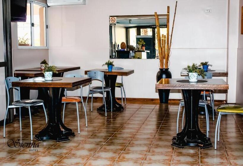 בית מלון כפרי Sienna