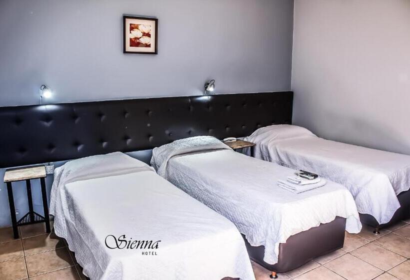 בית מלון כפרי Sienna