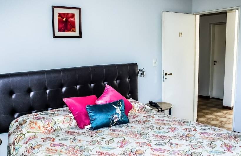 בית מלון כפרי Sienna