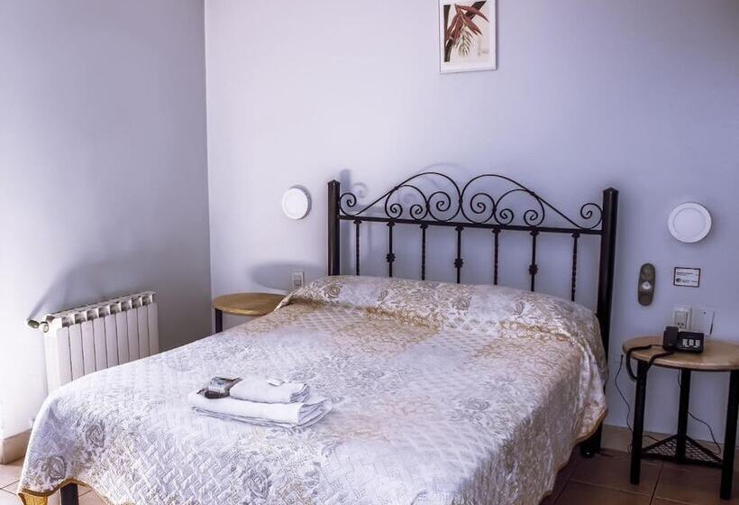 בית מלון כפרי Sienna