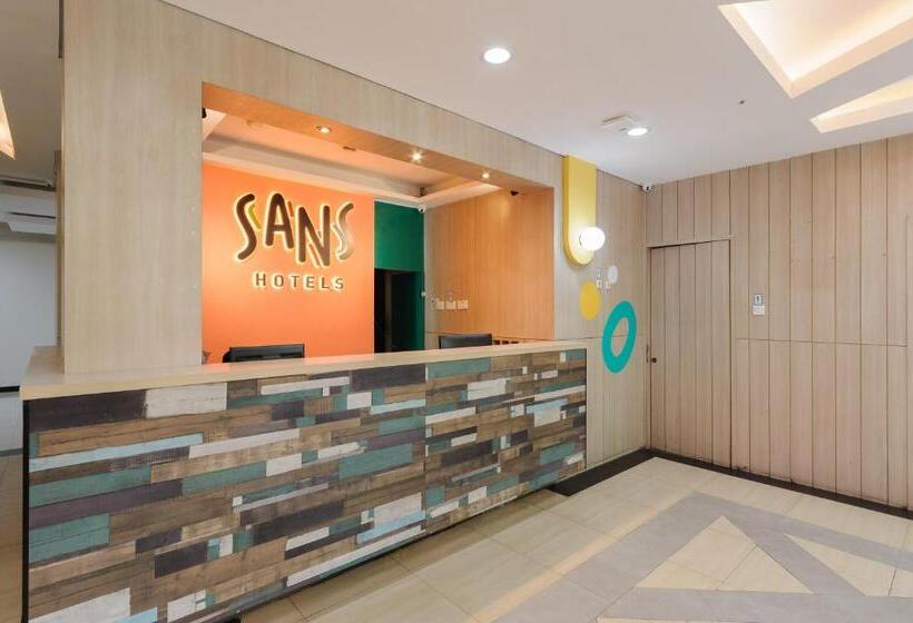 Sans Hotel Green Bekasi By Reddoorz