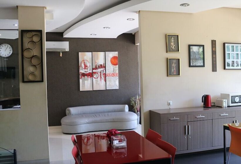 酒店 Tirta Mansion Lippo Karawaci Mitra Reddoorz