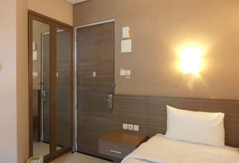 酒店 Tirta Mansion Lippo Karawaci Mitra Reddoorz