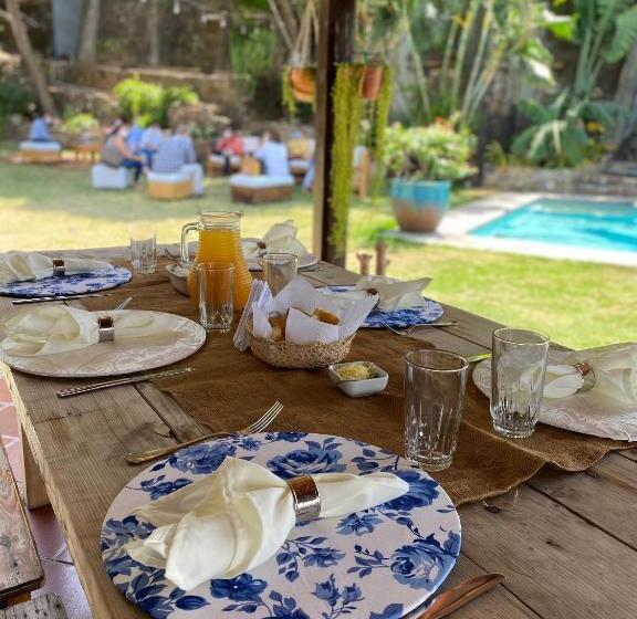 Iguanazu Bed & Breakfast