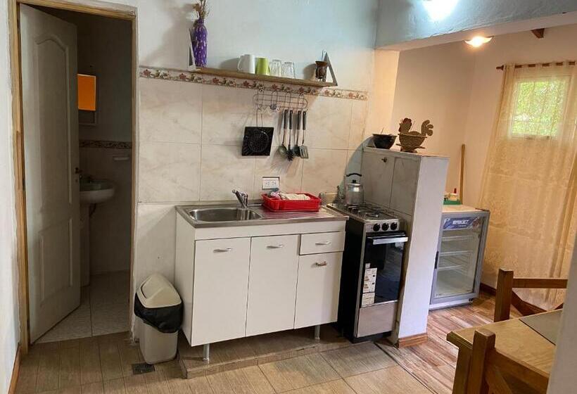 Kaiken Hostel & Departamentos