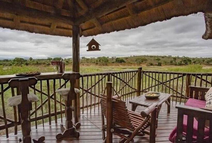 Manzini Swazi King Chalets