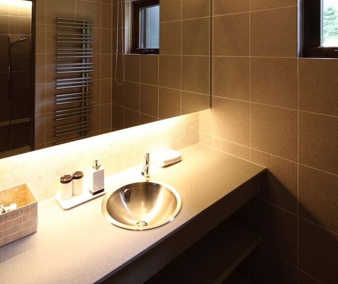 Niseko Hirafu Izumikyo Rental Cottage